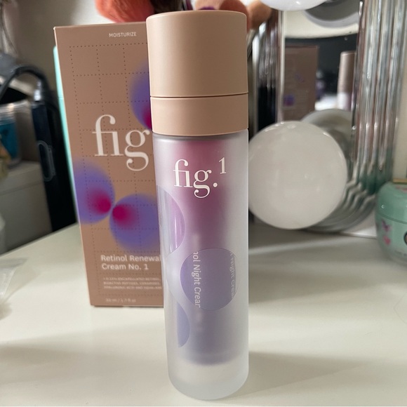 Fig 1 Retinol Renewal Night Cream No. 1 Level 1 out of 3 - Picture 1 of 3
